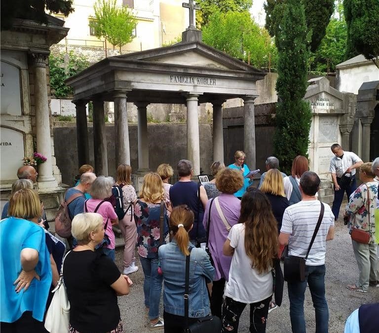 WDEC 2022: Schools on Cemeteries