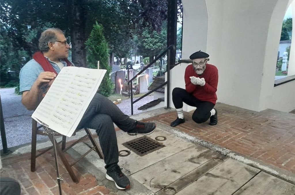 Poetry reading at the Cemetery of Mühlau